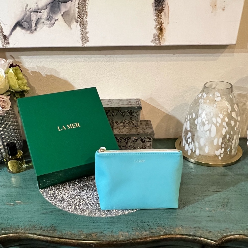 La Mer Cosmetic Bag in Blue (New)